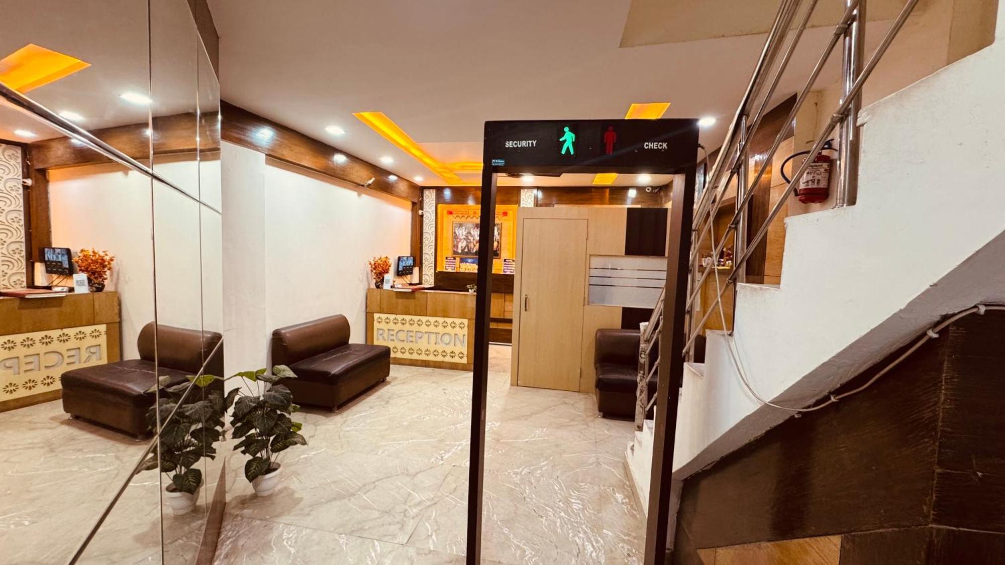 Cottage Lord Krishna Walking Distance From New Delhi Railway Station Extérieur photo